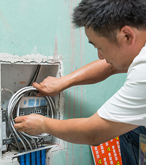 弱電箱內網線整理整齊