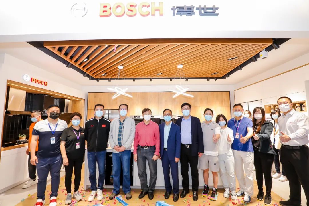 剪彩時刻 見證品牌服務全面升級