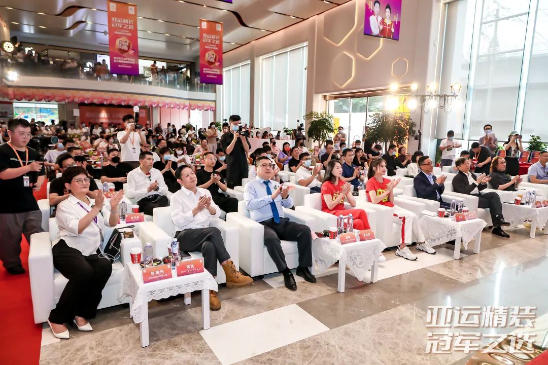 舞姿優(yōu)雅  象征藝術美學